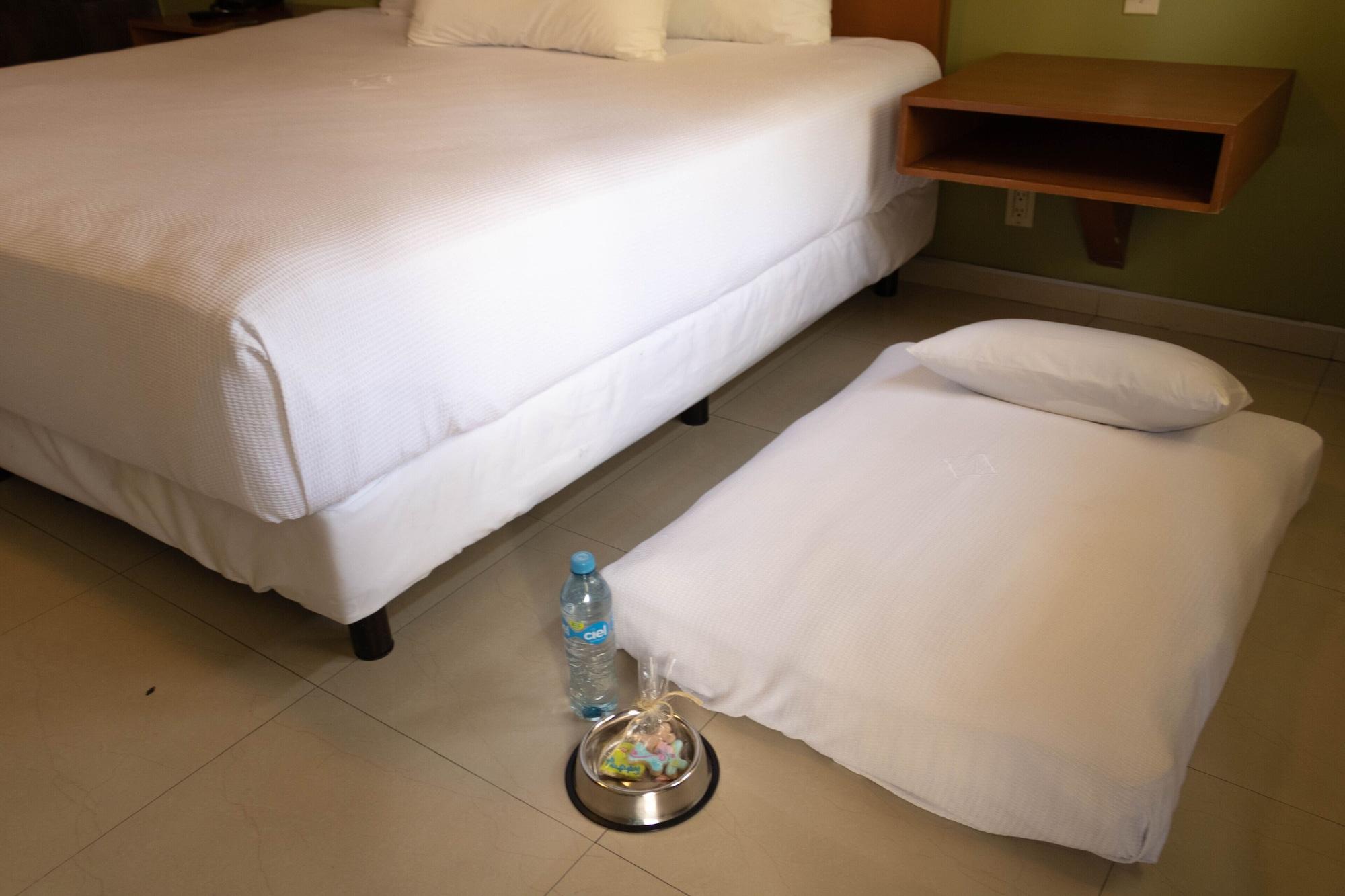 Hotel Calafia Mexicali Zewnętrze zdjęcie