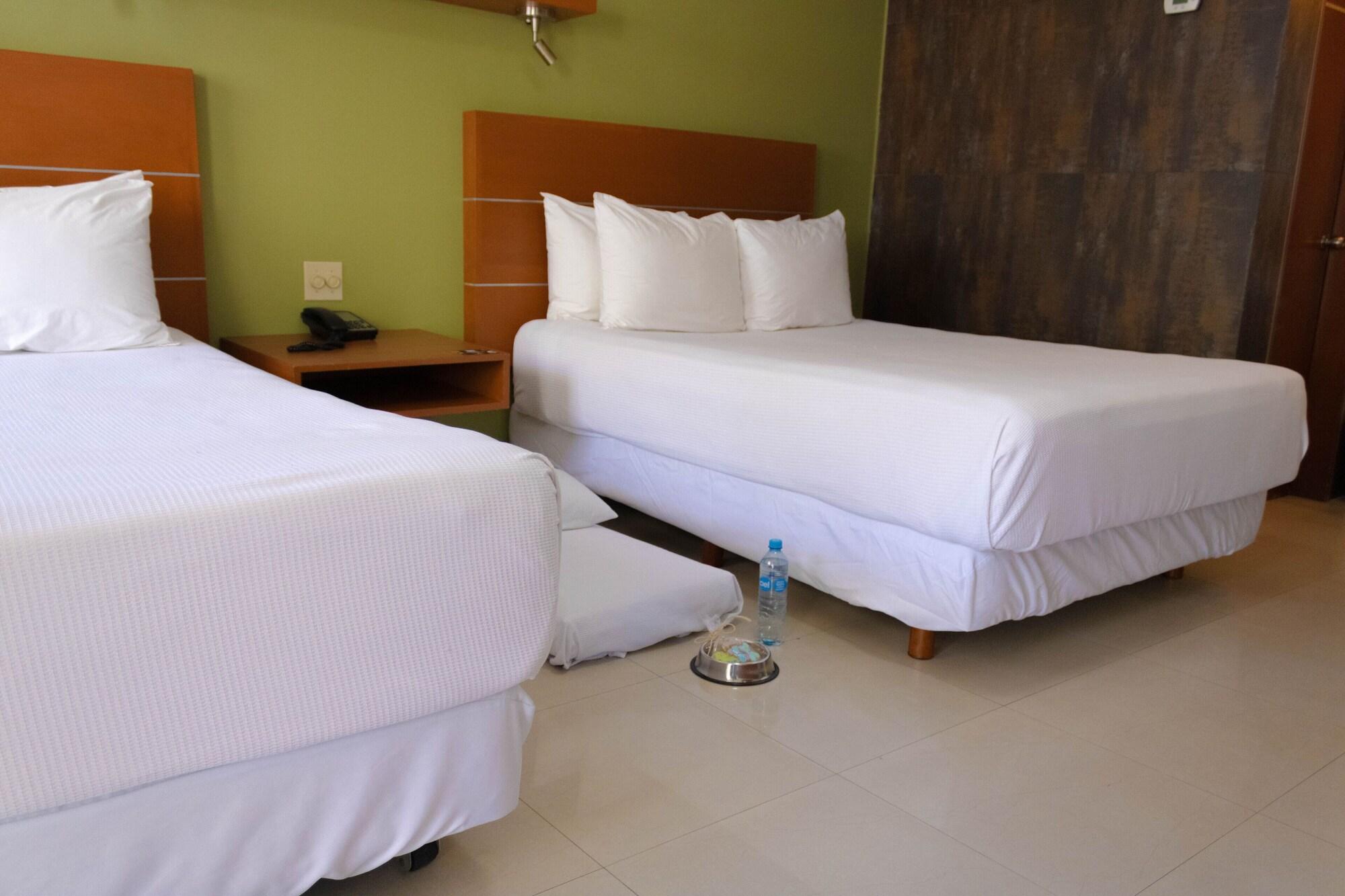 Hotel Calafia Mexicali Zewnętrze zdjęcie