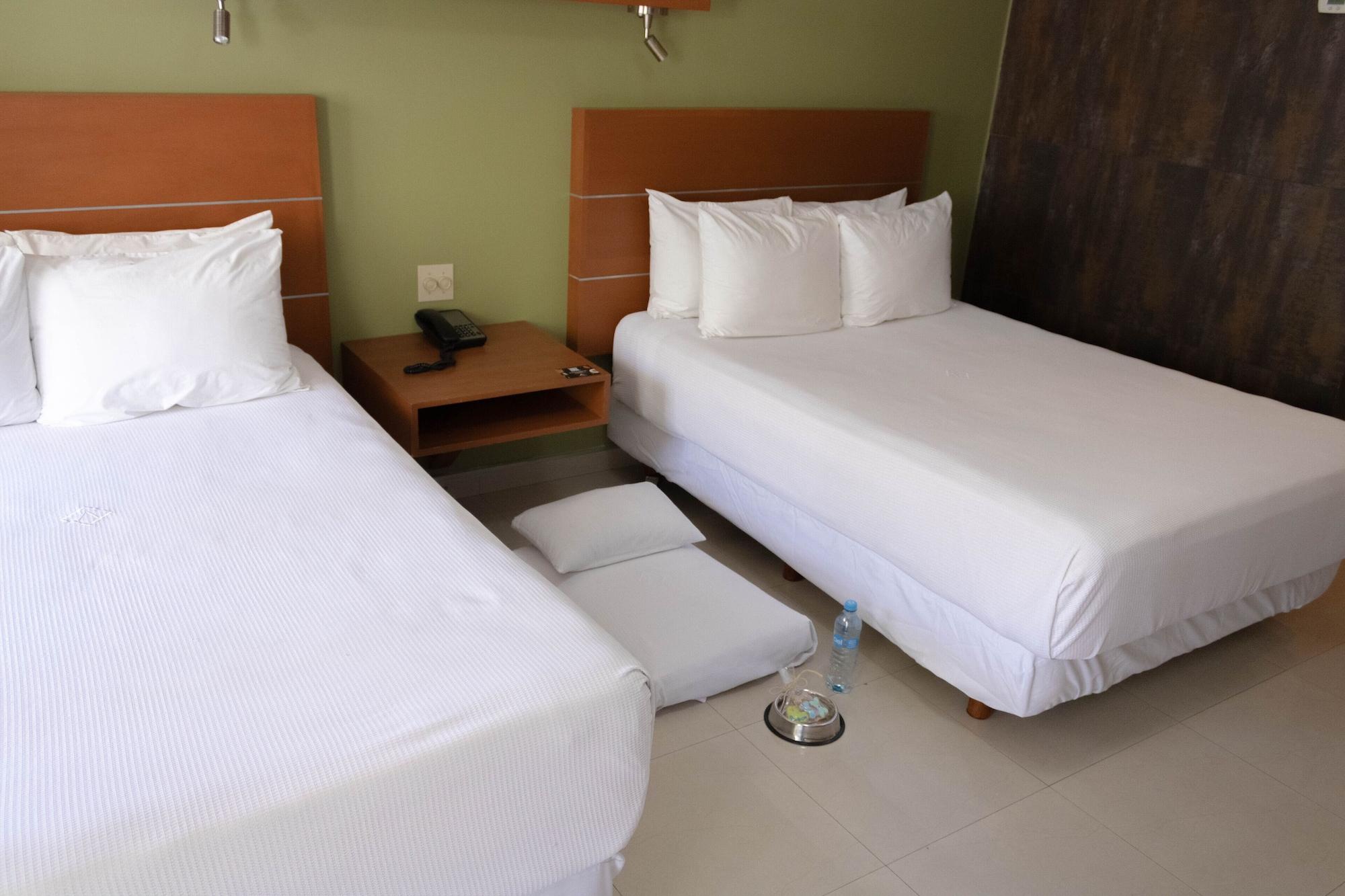 Hotel Calafia Mexicali Zewnętrze zdjęcie