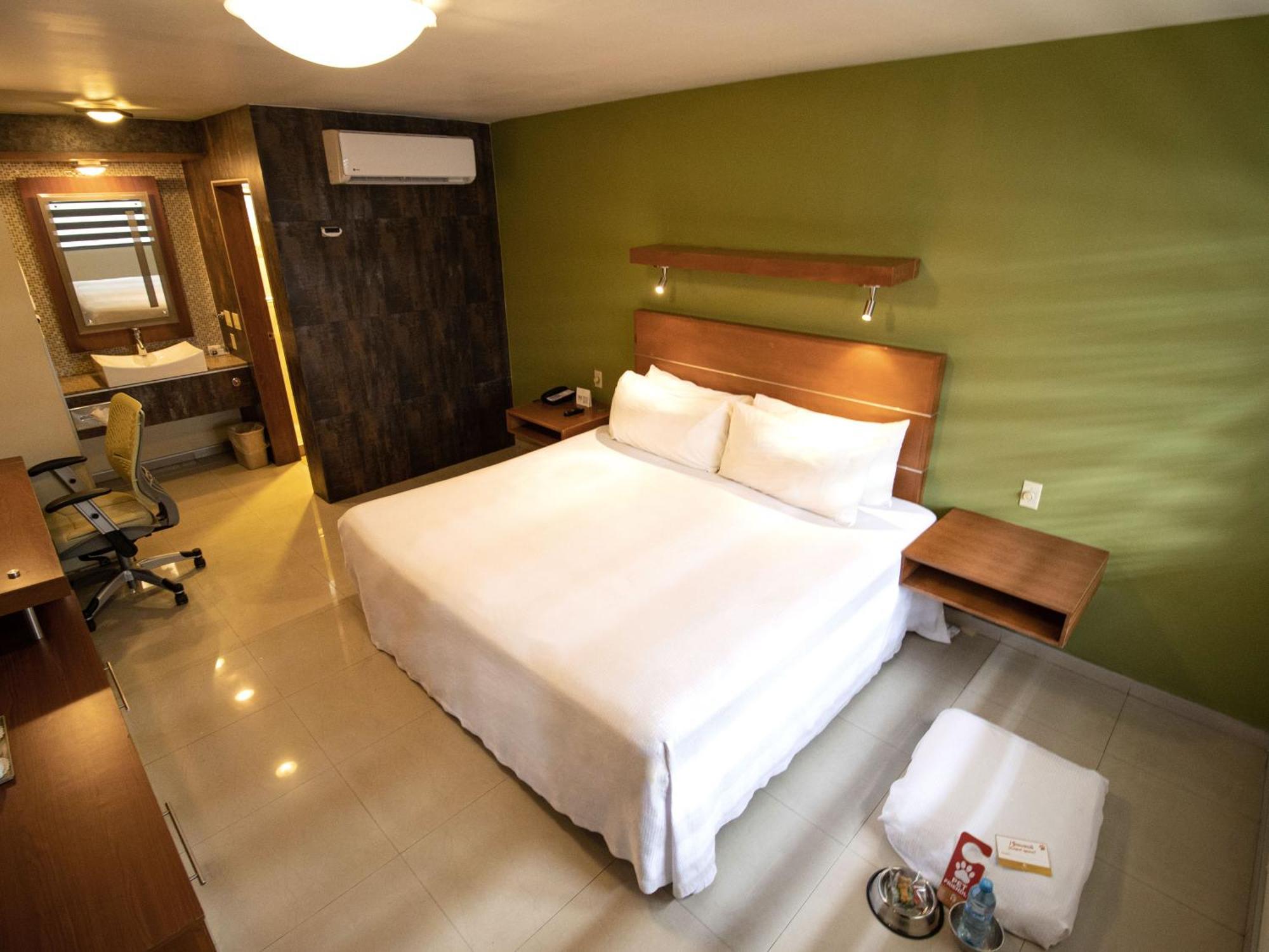 Hotel Calafia Mexicali Zewnętrze zdjęcie